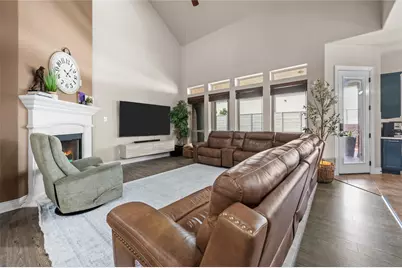 12411 Emerald Lane, Mont Belvieu, TX 77535 - Photo 8