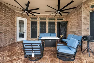 12411 Emerald Ln, Mont Belvieu, TX 77535 - Photo 38