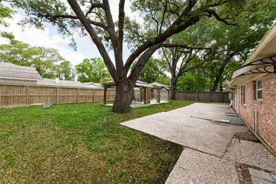 7722 Richmond Avenue, Houston, TX 77063 - Photo 26