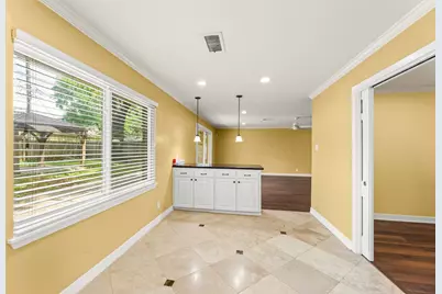7722 Richmond Avenue, Houston, TX 77063 - Photo 14