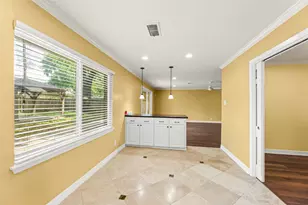 7722 Richmond Ave, Houston, TX 77063 - Photo 14