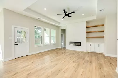 249 Montclaire Drive, West Columbia, TX 77486 - Photo 8