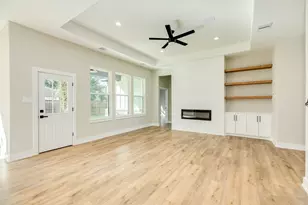 249 Montclaire Dr, West Columbia, TX 77486 - Photo 8