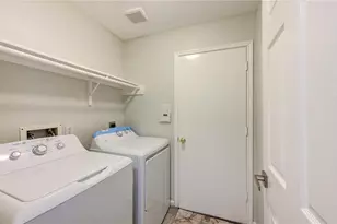 9611 Lasbury Dr, Houston, TX 77083 - Photo 24