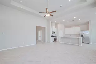 1322 Austin Colony Dr, Angleton, TX 77515 - Photo 10