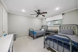 13042 Hermitage Ln, Houston, TX 77079 - Photo 16