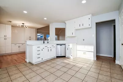 4865 Heathrow Lane, Alvin, TX 77511 - Photo 10