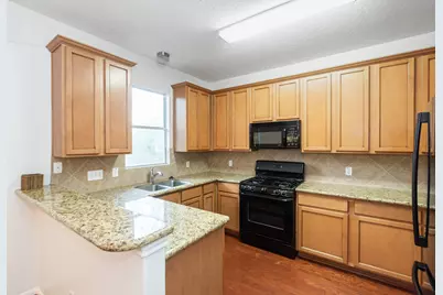 1424 W 24th Street, Houston, TX 77008 - Photo 8