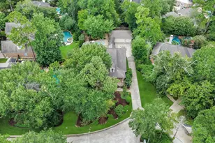 7 Larkspur Trail, The Woodlands, TX 77382 - Photo 2