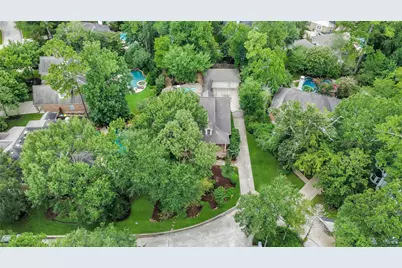 7 Larkspur Trail, The Woodlands, TX 77382 - Photo 2