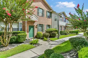 2121 Kemah Village Dr, Kemah, TX 77565 - Photo 1