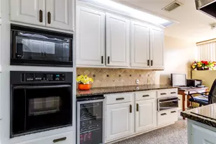 3350 McCue Rd, Houston, TX 77056 - Photo 8