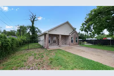 8717 Peachtree Street, Houston, TX 77016 - Photo 2