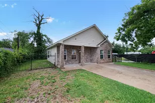 8717 Peachtree St, Houston, TX 77016 - Photo 2