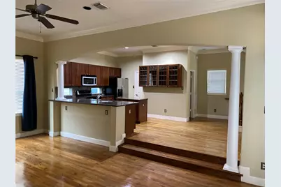 918 W 26th Street, Houston, TX 77008 - Photo 2