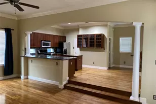 918 W 26th St, Houston, TX 77008 - Photo 2