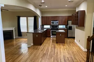 918 W 26th St, Houston, TX 77008 - Photo 4