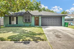 16 Ranch House Loop, Angleton, TX 77515 - Photo 1