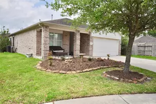 4733 Foster Hill Ct, Houston, TX 77345 - Photo 2