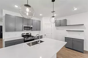 4719 Bay Vista Dr, Baytown, TX 77523 - Photo 4