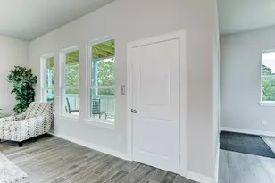 3921 Peacock Isle Dr, Dickinson, TX 77539 - Photo 6