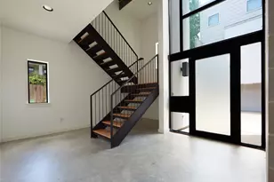 4302 Gibson St, Houston, TX 77007 - Photo 2