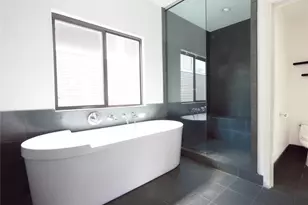 4302 Gibson St, Houston, TX 77007 - Photo 10