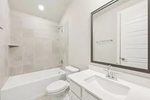 2010 Bluff Oak Ct, Conroe, TX 77304 - Photo 18