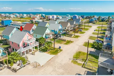 222 Sea Oats Drive, Surfside Beach, TX 77541 - Photo 1