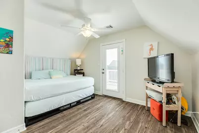 222 Sea Oats Drive, Surfside Beach, TX 77541 - Photo 22