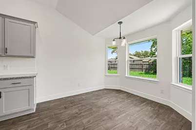 10 Greystone Court, Angleton, TX 77515 - Photo 10