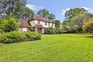 3418 Sandy Forks Dr, Kingwood, TX 77339 - Photo 2