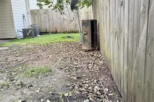 10075 Westpark Dr, Houston, TX 77042 - Photo 38