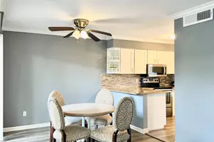 10075 Westpark Dr, Houston, TX 77042 - Photo 20