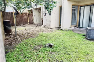 10075 Westpark Dr, Houston, TX 77042 - Photo 42