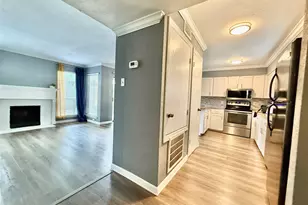 10075 Westpark Dr, Houston, TX 77042 - Photo 16