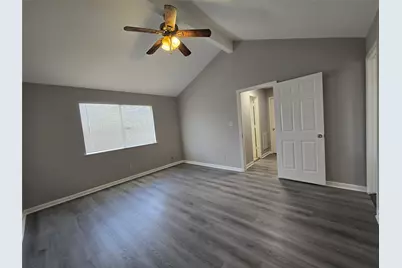 10806 Zircon Court, Houston, TX 77099 - Photo 16