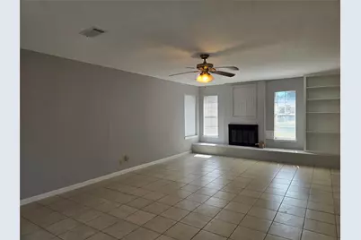 10806 Zircon Court, Houston, TX 77099 - Photo 4