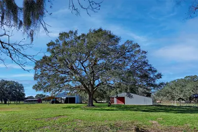 1168 County Road 450, Hallettsville, TX 77964 - Photo 2