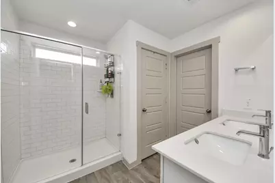 7706 Caspian Ranch Drive, Rosharon, TX 77583 - Photo 8