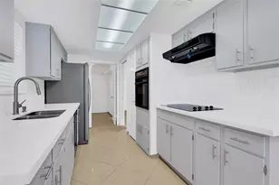 8802 Tanager St, Houston, TX 77036 - Photo 14