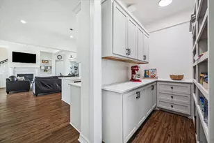 4112 Leslie's Way, Dickinson, TX 77539 - Photo 10