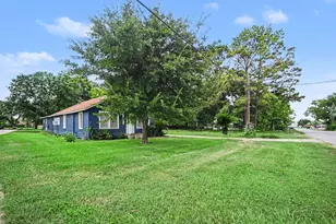 4810 Holly Ave, Pasadena, TX 77503 - Photo 4