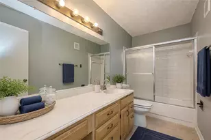 700 Thicket Ln, Houston, TX 77079 - Photo 12