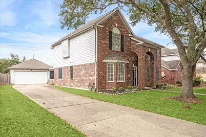2212 Golden Sails Drive, League City, TX 77573 - Photo 2