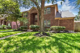 4814 Dixie Ct, Sugar Land, TX 77478 - Photo 2