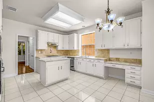 4814 Dixie Ct, Sugar Land, TX 77478 - Photo 10