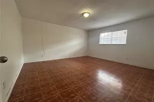 6405 Westward St, Houston, TX 77081 - Photo 12