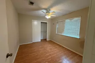 16630 Red Gully Dr, Sugar Land, TX 77498 - Photo 4