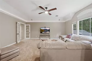 8766 Skyline Ln, Conroe, TX 77302 - Photo 32
